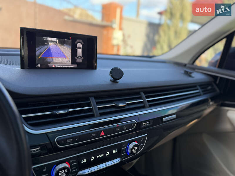 Внедорожник / Кроссовер Audi Q7 2016 в Николаеве