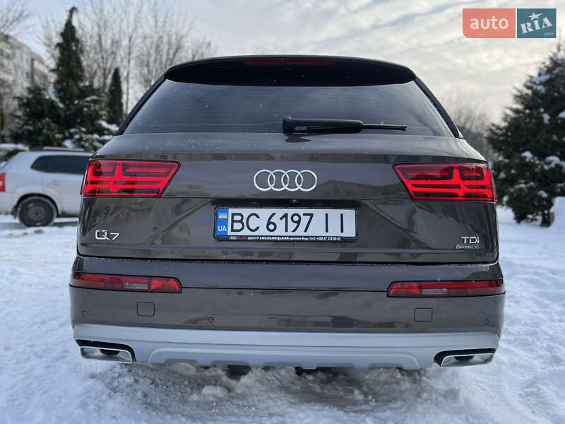 Внедорожник / Кроссовер Audi Q7 2015 в Хмельницком