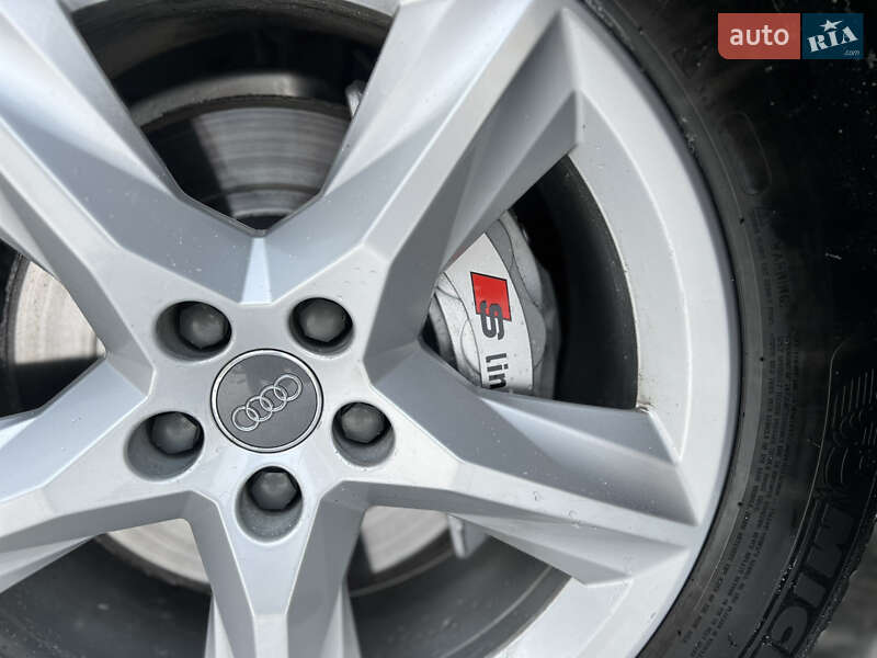 Внедорожник / Кроссовер Audi Q7 2015 в Хмельницком