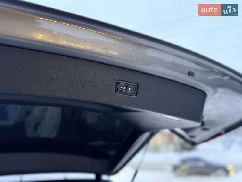 Внедорожник / Кроссовер Audi Q7 2017 в Харькове