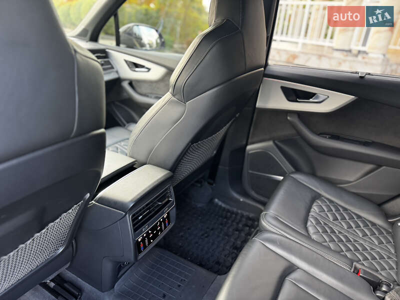 Внедорожник / Кроссовер Audi Q7 2021 в Тернополе