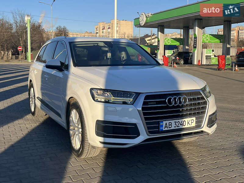 Внедорожник / Кроссовер Audi Q7 2016 в Виннице