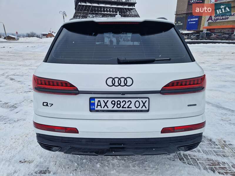 Внедорожник / Кроссовер Audi Q7 2023 в Киеве