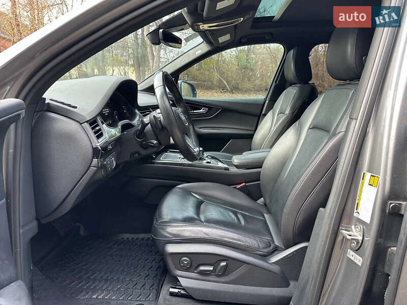 Внедорожник / Кроссовер Audi Q7 2017 в Киеве