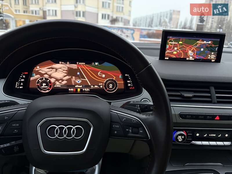 Внедорожник / Кроссовер Audi Q7 2016 в Киеве