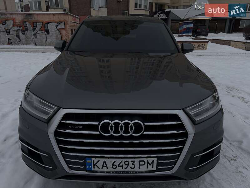 Внедорожник / Кроссовер Audi Q7 2016 в Киеве