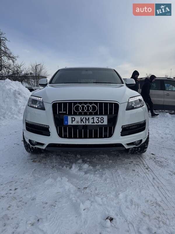 Внедорожник / Кроссовер Audi Q7 2015 в Самборе