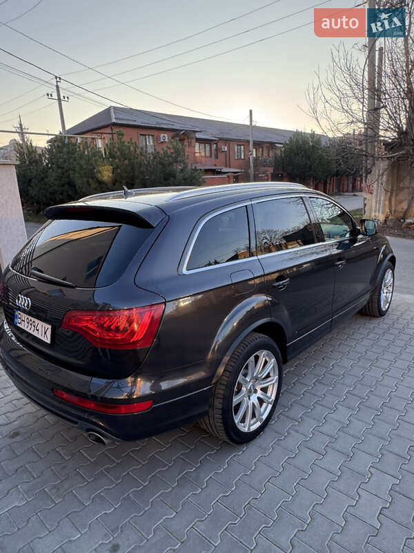 Внедорожник / Кроссовер Audi Q7 2014 в Одессе