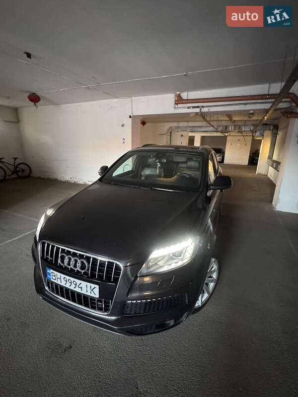 Внедорожник / Кроссовер Audi Q7 2014 в Одессе