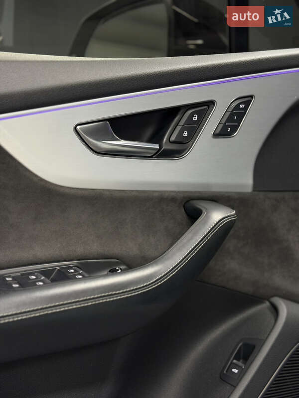 Внедорожник / Кроссовер Audi Q7 2021 в Ильнице