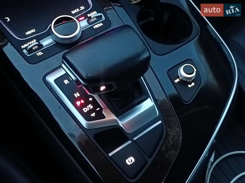 Позашляховик / Кросовер Audi Q7 2018 в Харкові