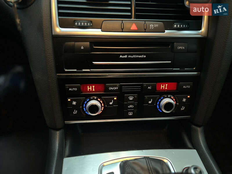 Внедорожник / Кроссовер Audi Q7 2011 в Николаеве