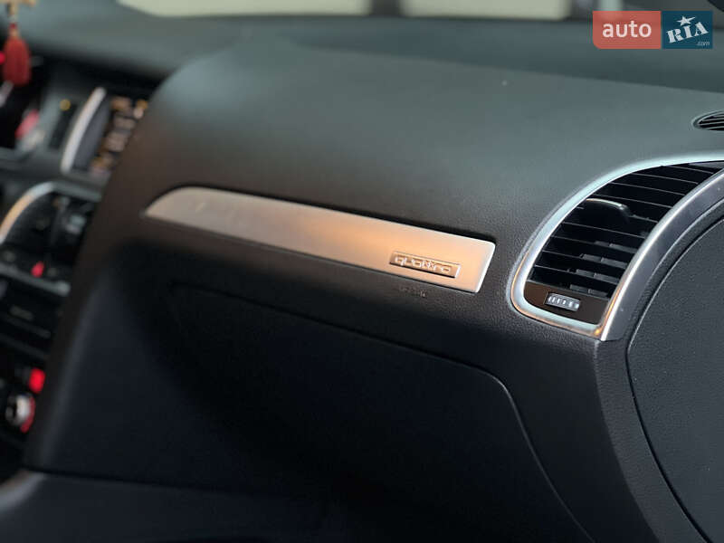 Внедорожник / Кроссовер Audi Q7 2011 в Николаеве