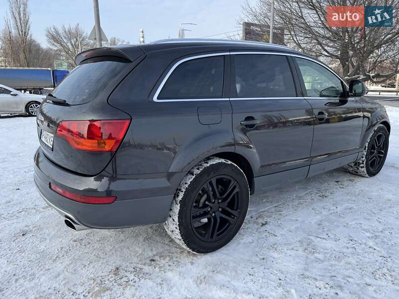 Позашляховик / Кросовер Audi Q7 2008 в Києві