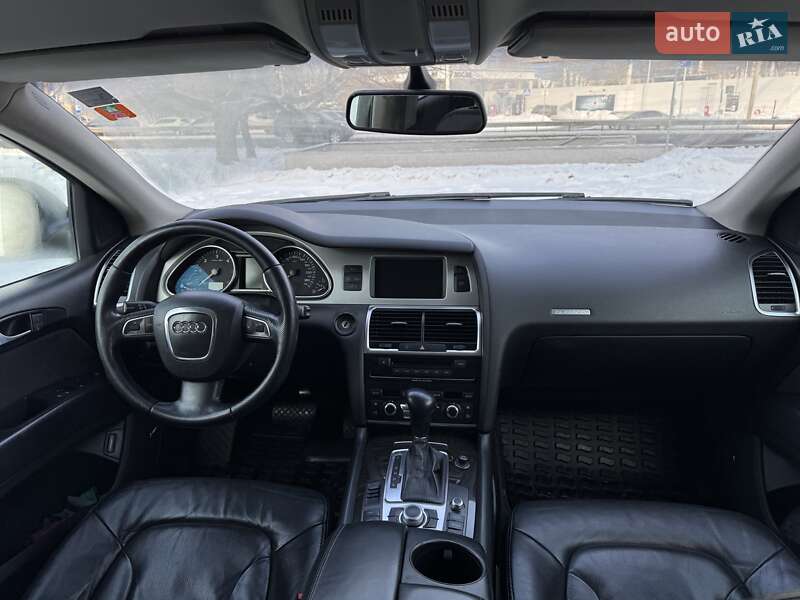 Позашляховик / Кросовер Audi Q7 2008 в Києві