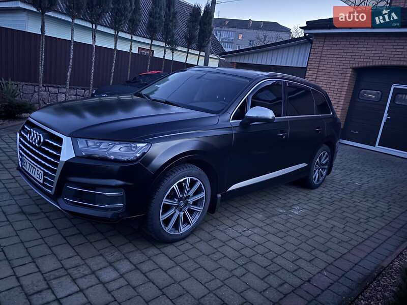 Внедорожник / Кроссовер Audi Q7 2017 в Барановке