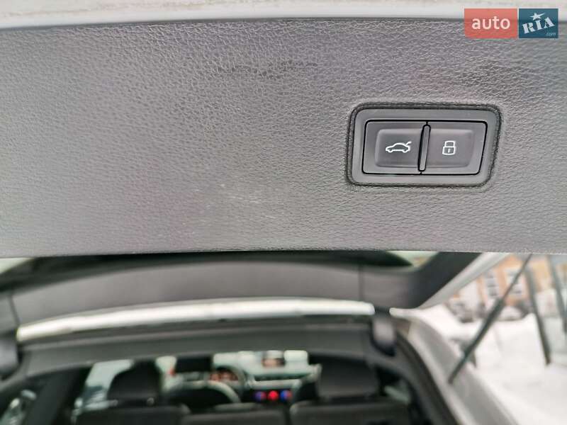 Внедорожник / Кроссовер Audi Q7 2017 в Луцке