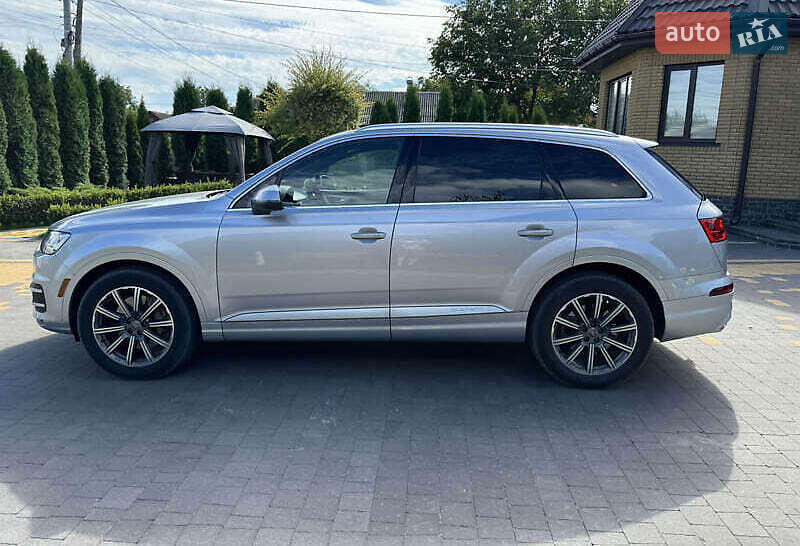 Внедорожник / Кроссовер Audi Q7 2017 в Киеве