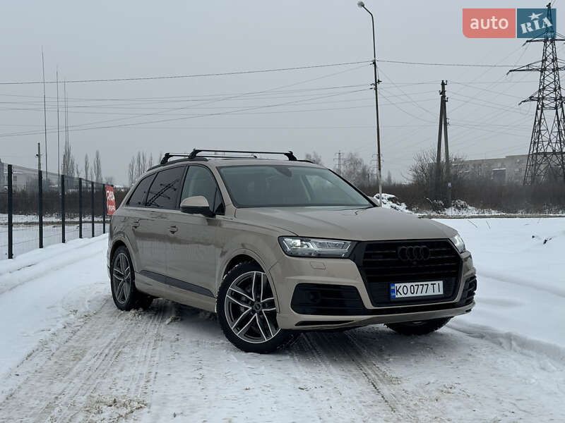 Внедорожник / Кроссовер Audi Q7 2018 в Ужгороде