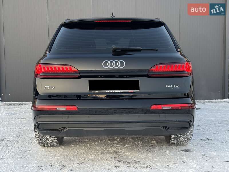 Позашляховик / Кросовер Audi Q7 2020 в Луцьку
