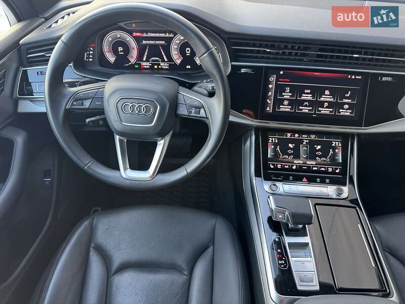 Позашляховик / Кросовер Audi Q7 2020 в Луцьку