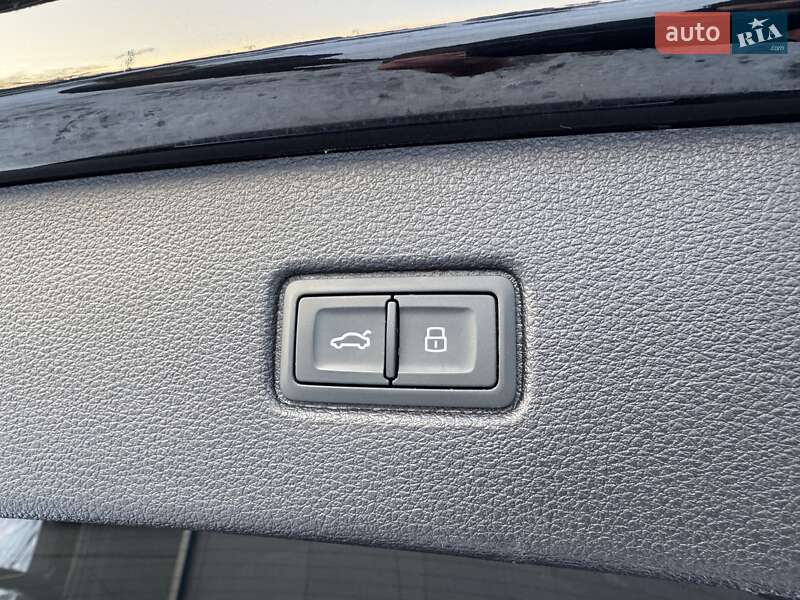 Позашляховик / Кросовер Audi Q7 2020 в Луцьку