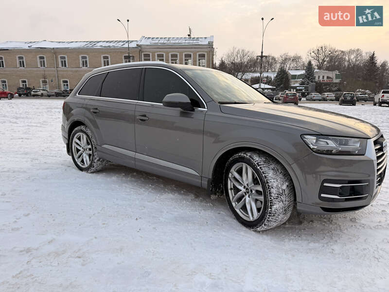 Внедорожник / Кроссовер Audi Q7 2017 в Харькове
