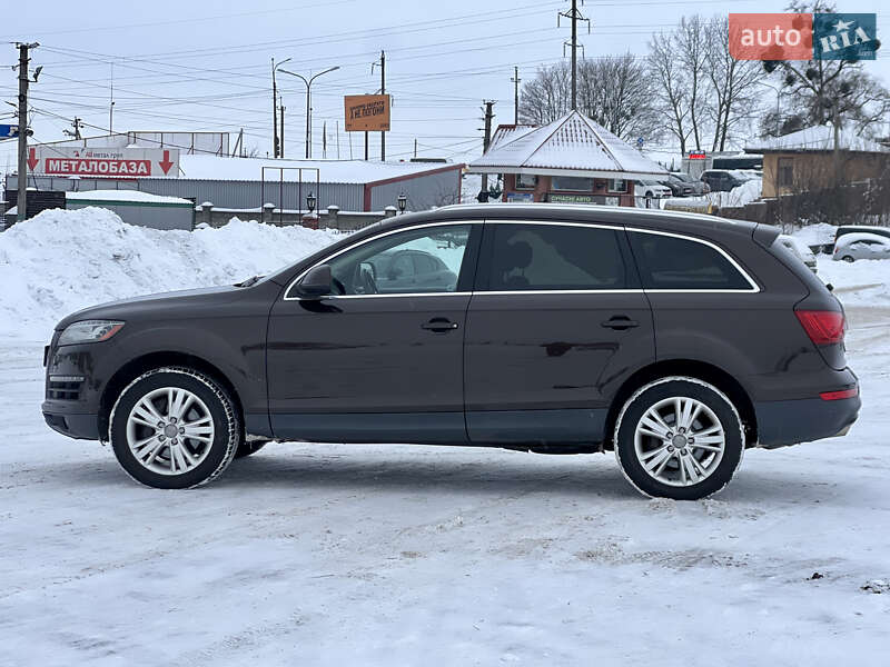 Внедорожник / Кроссовер Audi Q7 2010 в Ровно
