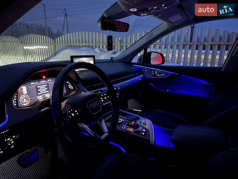 Внедорожник / Кроссовер Audi Q7 2016 в Львове