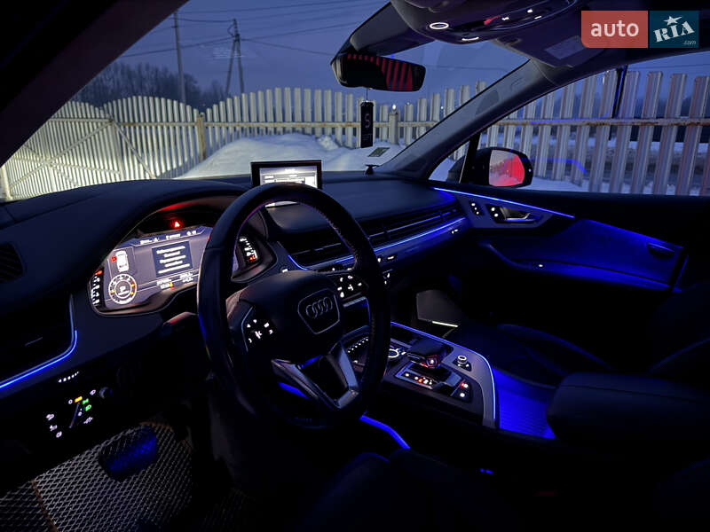 Внедорожник / Кроссовер Audi Q7 2016 в Львове