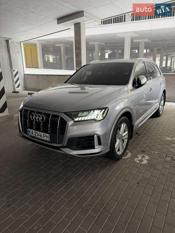 Внедорожник / Кроссовер Audi Q7 2022 в Киеве