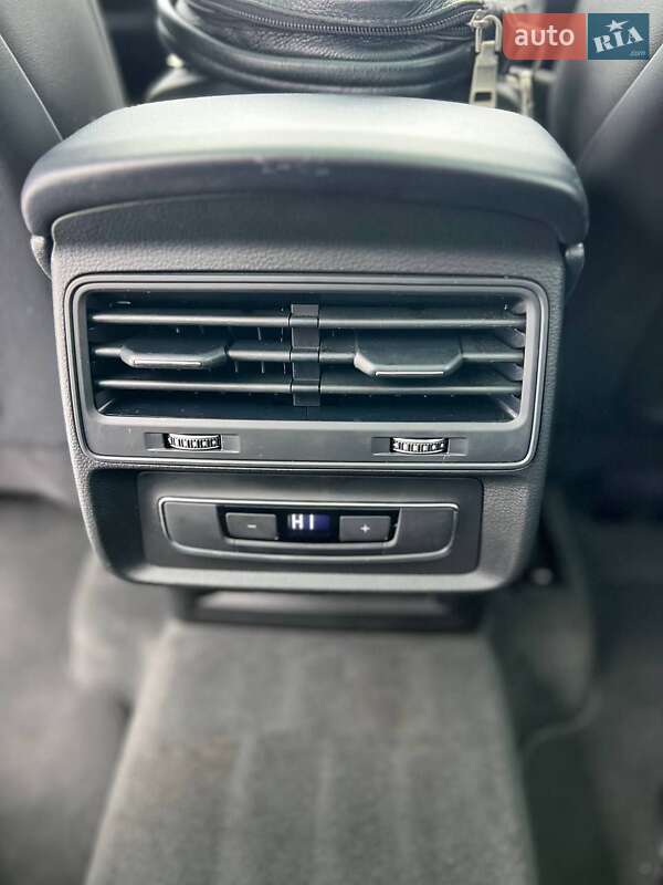 Внедорожник / Кроссовер Audi Q7 2022 в Новояворовске