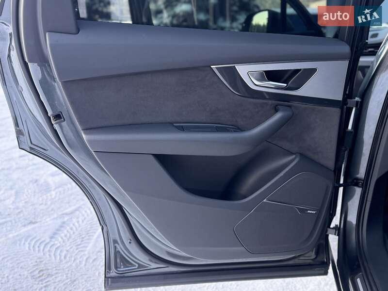 Внедорожник / Кроссовер Audi Q7 2018 в Киеве