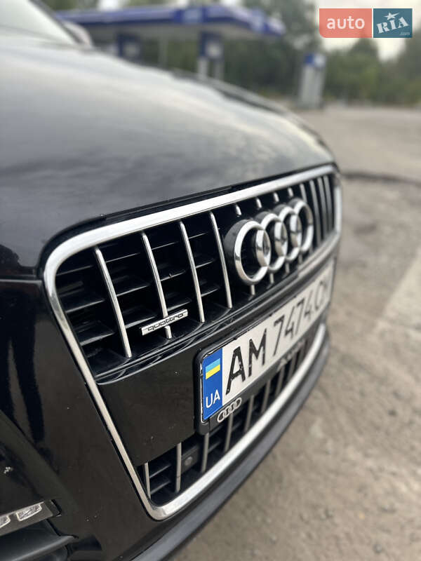 Внедорожник / Кроссовер Audi Q7 2010 в Черняхове