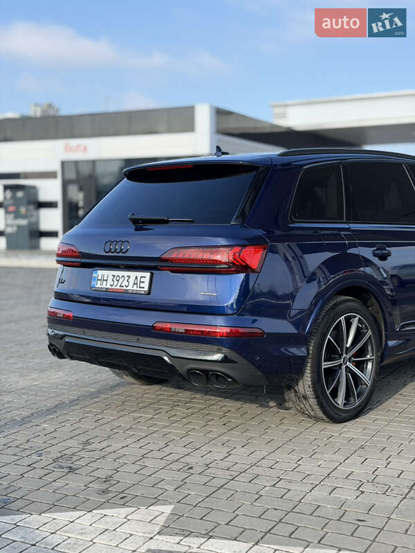 Внедорожник / Кроссовер Audi Q7 2022 в Одессе