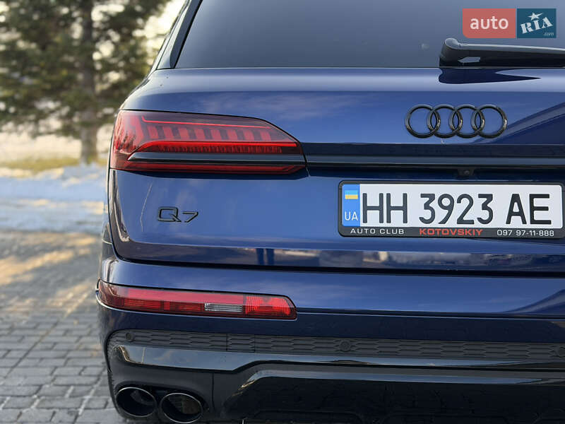 Внедорожник / Кроссовер Audi Q7 2022 в Одессе
