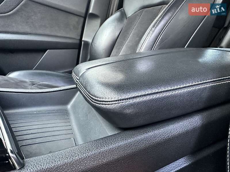 Внедорожник / Кроссовер Audi Q7 2017 в Киеве