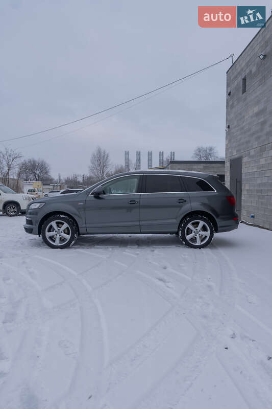 Внедорожник / Кроссовер Audi Q7 2013 в Кременчуге