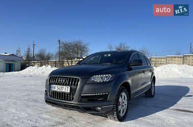 Позашляховик / Кросовер Audi Q7 2015 в Рівному