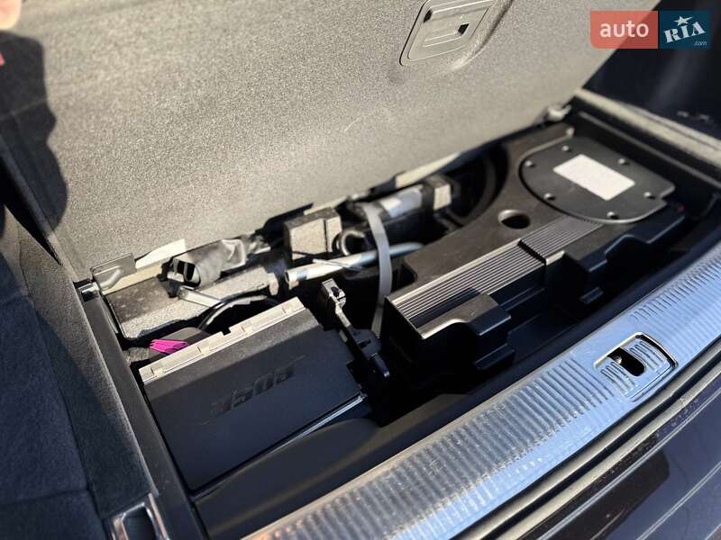 Позашляховик / Кросовер Audi Q7 2018 в Дрогобичі