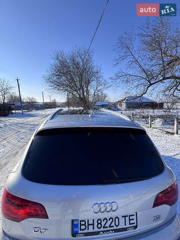 Внедорожник / Кроссовер Audi Q7 2015 в Подольске