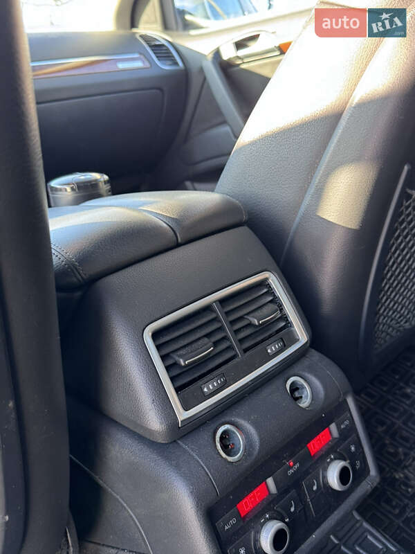 Внедорожник / Кроссовер Audi Q7 2015 в Подольске