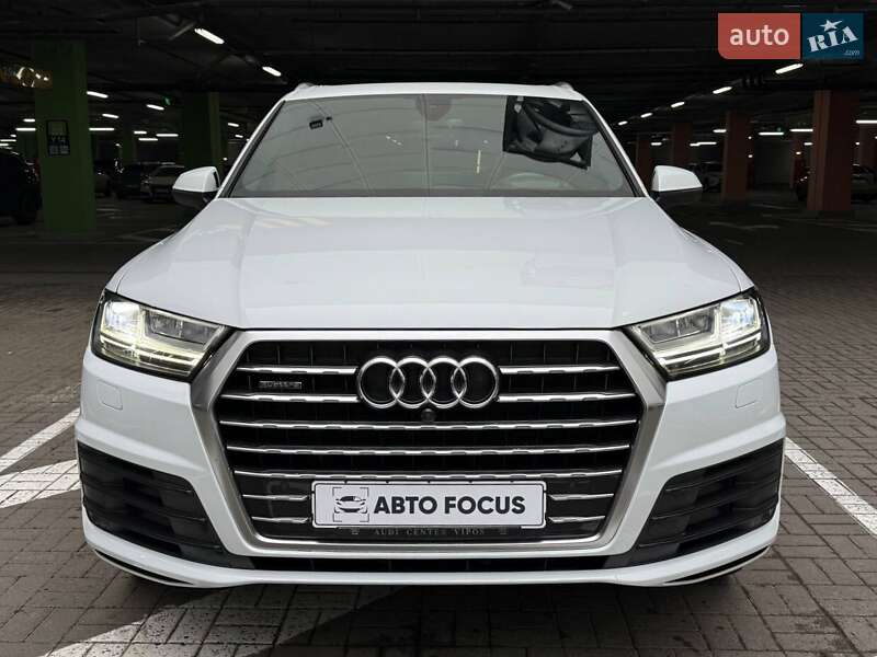 Внедорожник / Кроссовер Audi Q7 2016 в Киеве