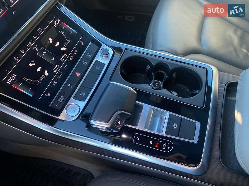 Внедорожник / Кроссовер Audi Q7 2020 в Львове