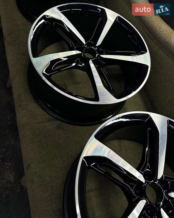 Внедорожник / Кроссовер Audi Q7 2019 в Сумах