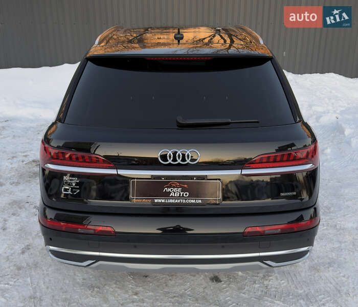 Позашляховик / Кросовер Audi Q7 2019 в Івано-Франківську