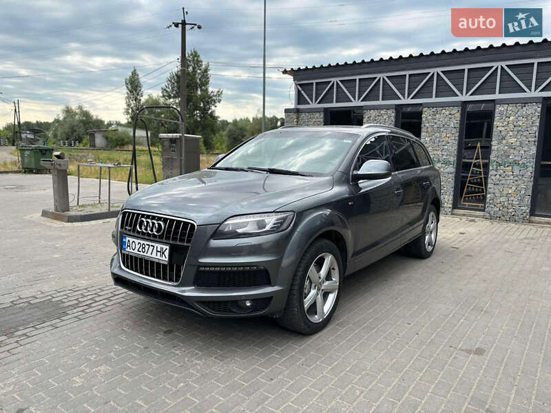 Позашляховик / Кросовер Audi Q7 2014 в Тячеві