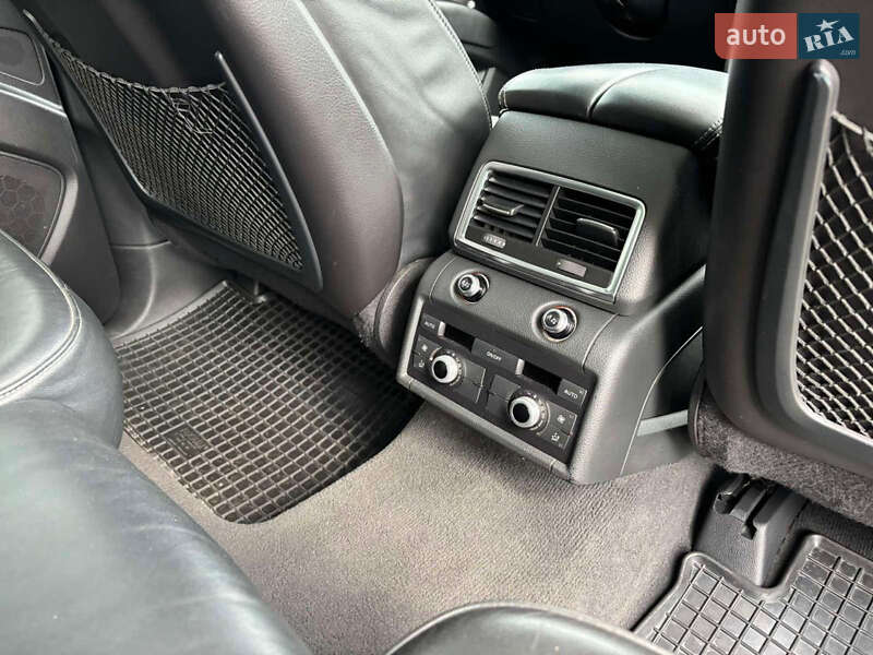 Позашляховик / Кросовер Audi Q7 2014 в Тячеві