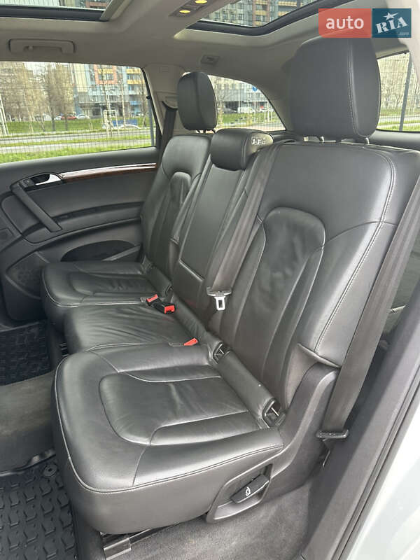 Внедорожник / Кроссовер Audi Q7 2014 в Киеве