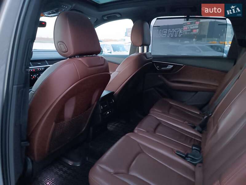 Внедорожник / Кроссовер Audi Q7 2017 в Львове